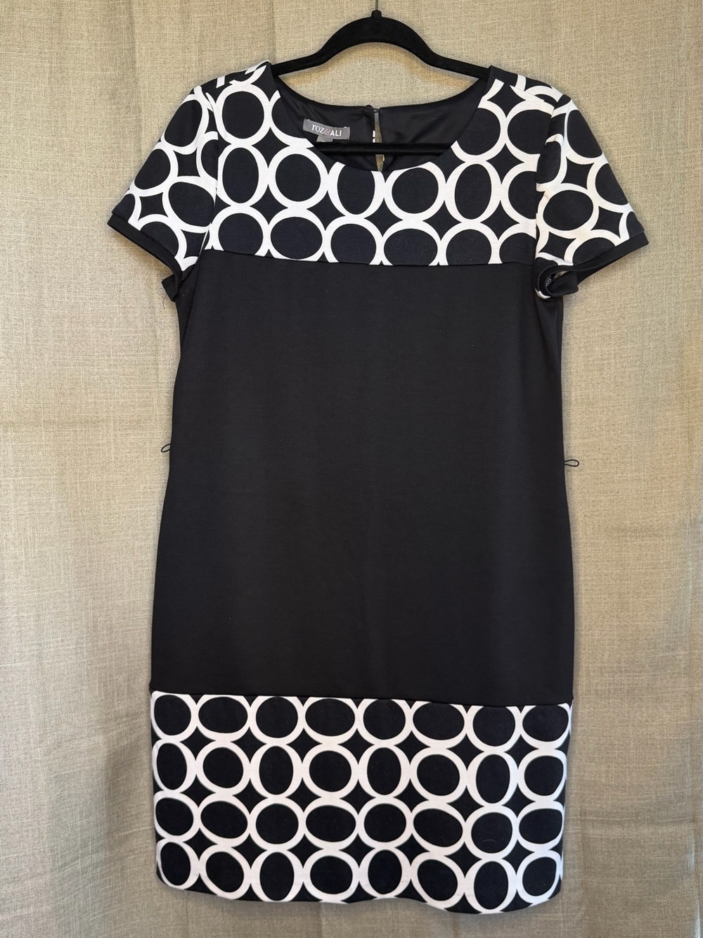 Roz & Ali Black White Geometric Colorblock Dress